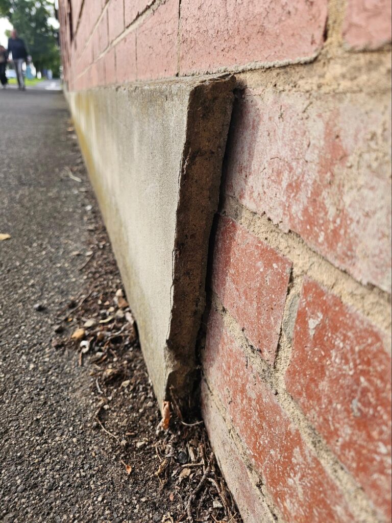 splashback protection on brick walls