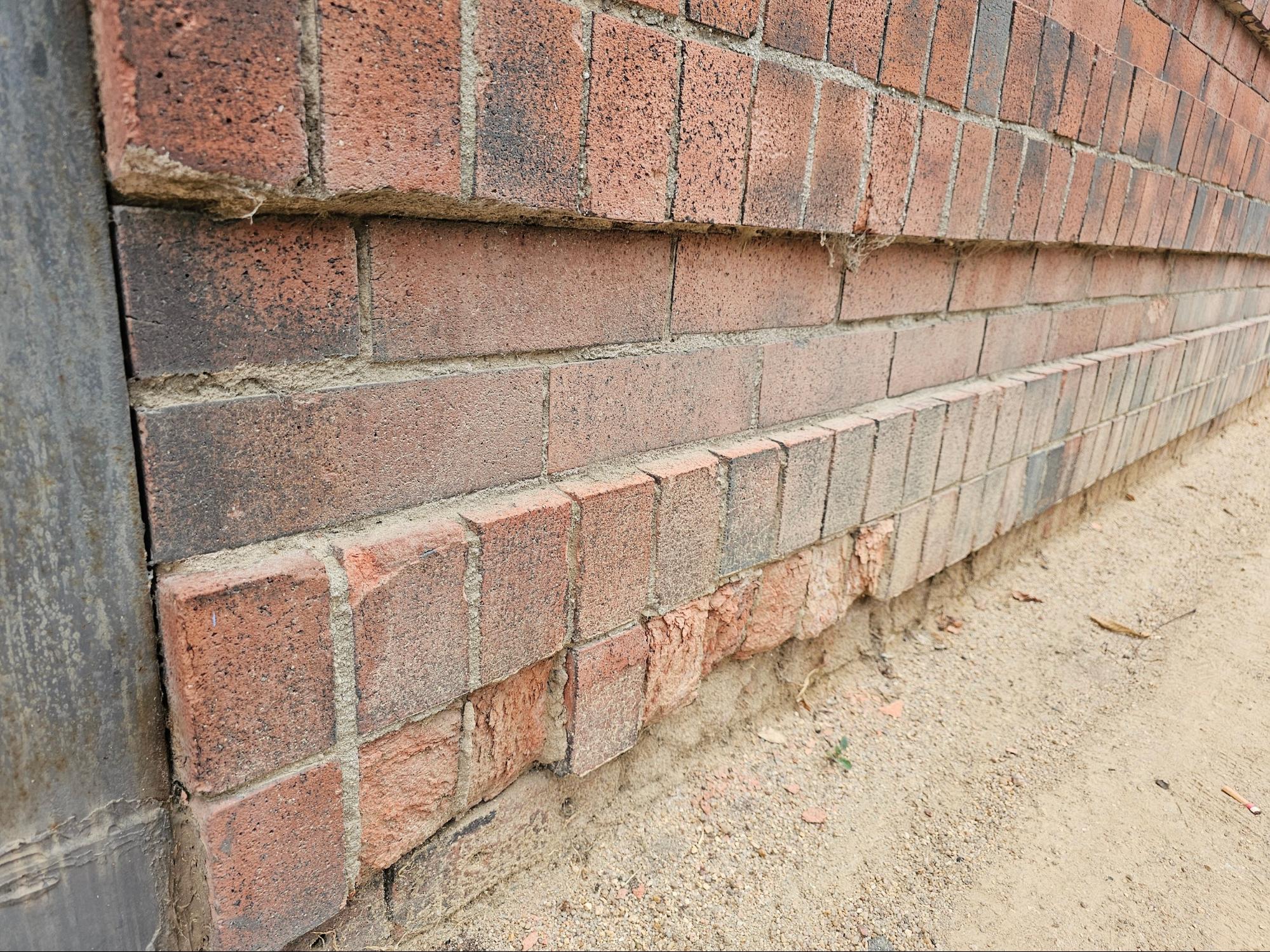 signs of brick spalling