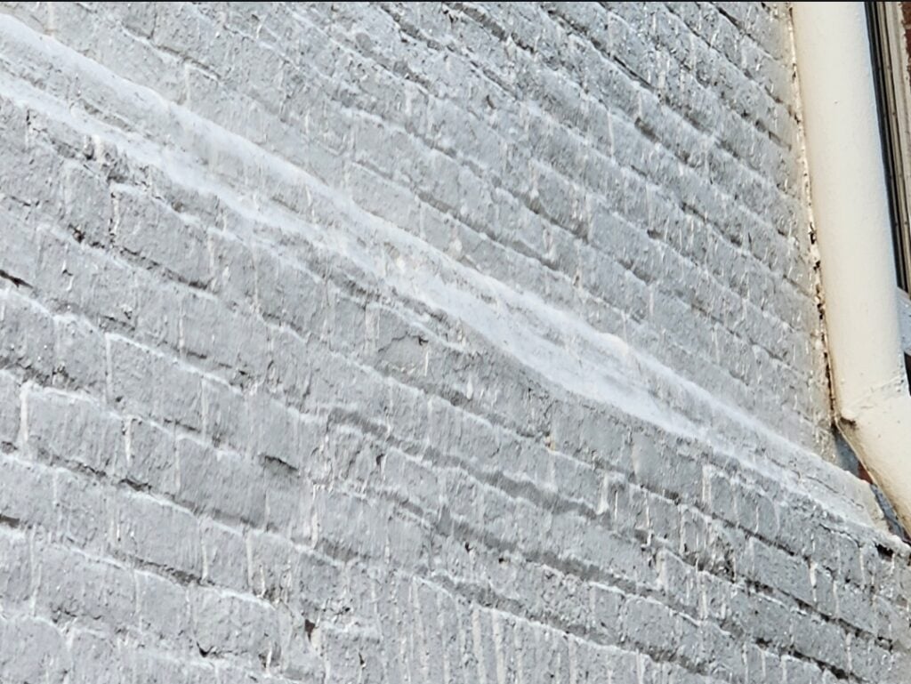 taper in a masonry wall