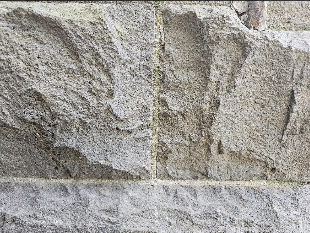 mortar joints are not perfectly applied