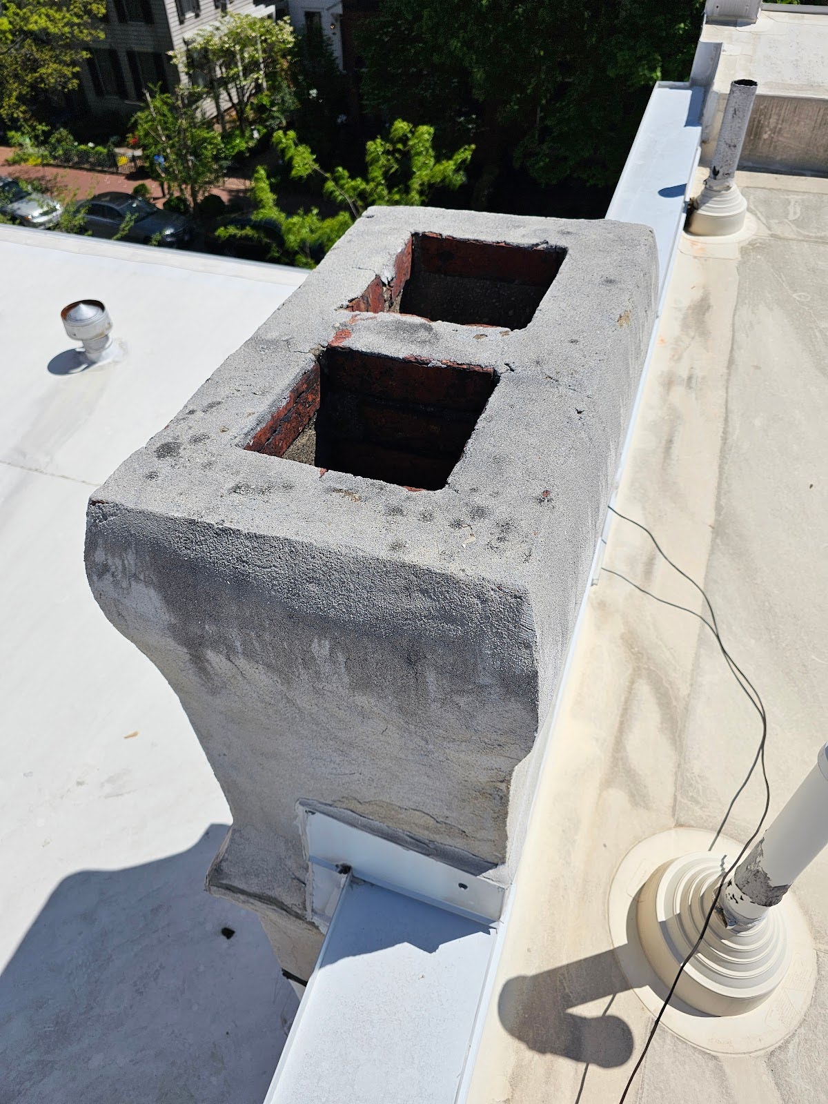 Crowns and Cappings at Brick Chimneys