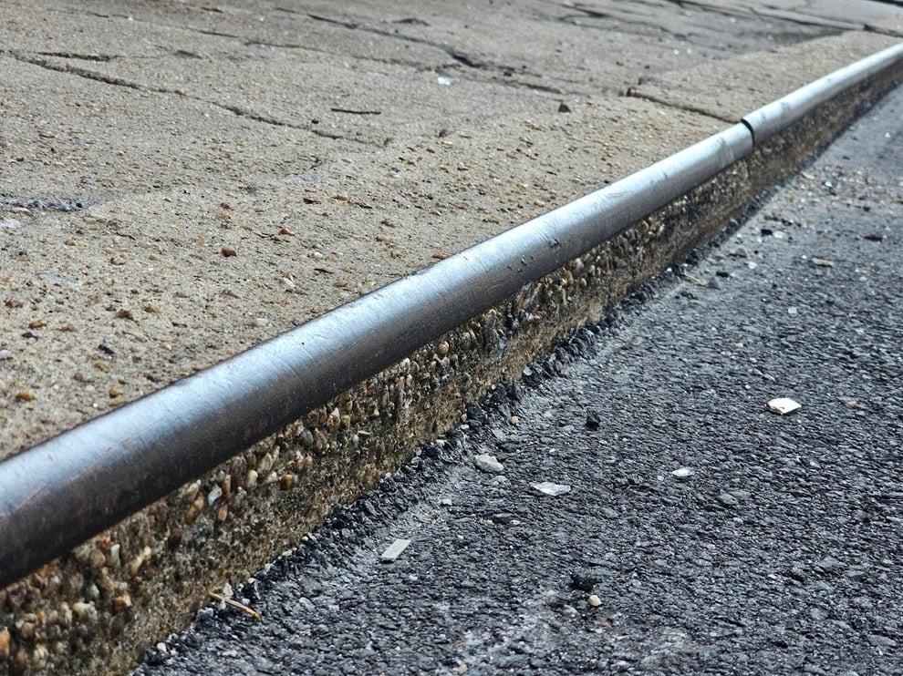 Steel Nosings at Concrete Treads and Curbs - Part I