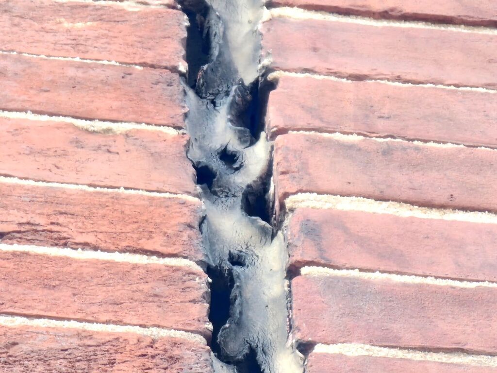 different types of sealants can deteriorate