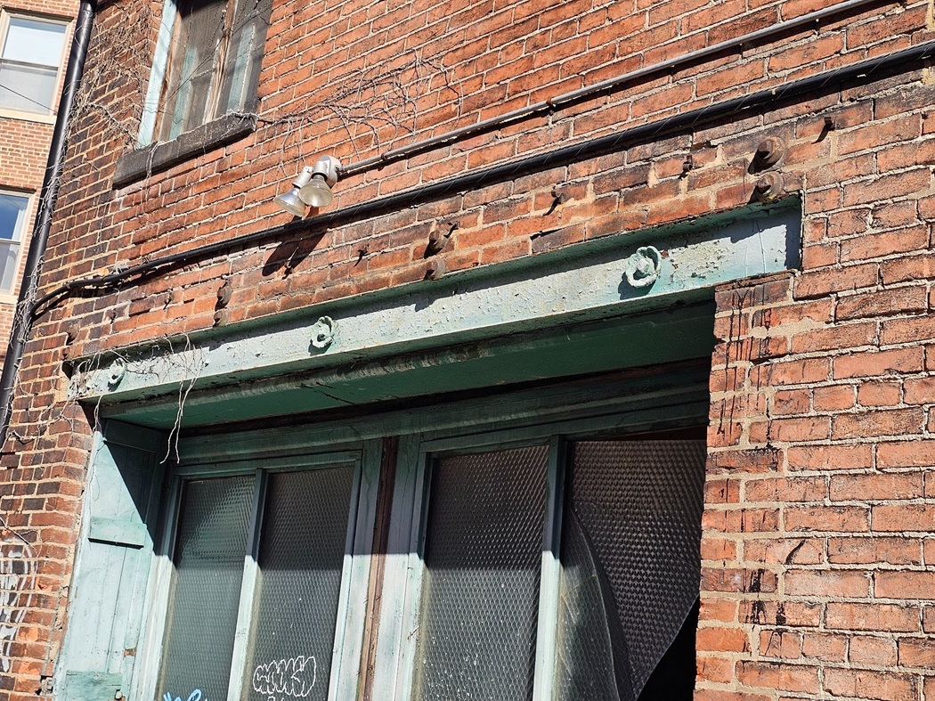 three rosettes installed along width